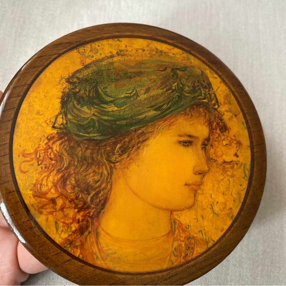 Vintage Patty By Edna Hibel Wood Round Box Trinket/Vanity/Jewelry Signed wood - Picture 8 of 14